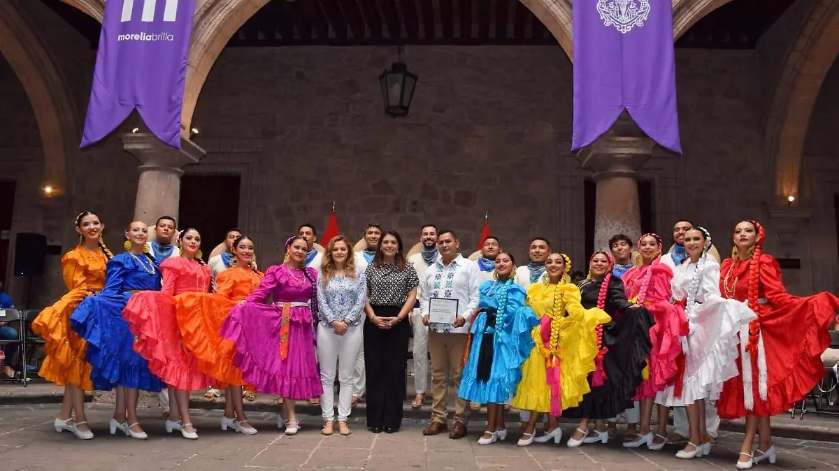 Ballet Folklórico del Ayuntamiento de Morelia